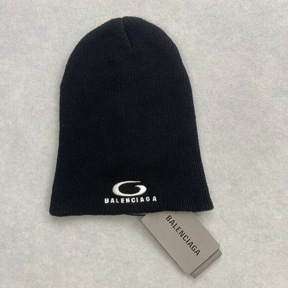 Balenciaga Classic Logo Knit Hat - Picture 1 of 5